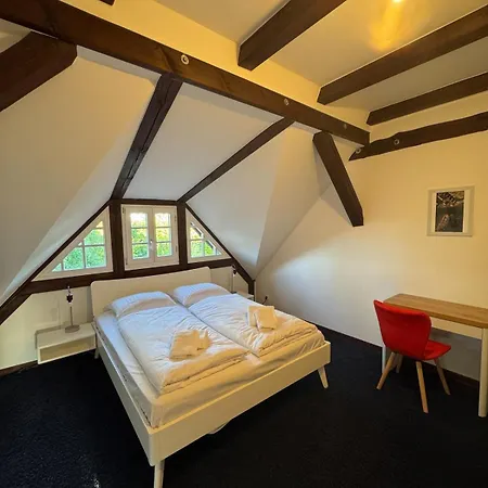 Luzin 2-5 Pers - Luxus, Steg, Boot شقة