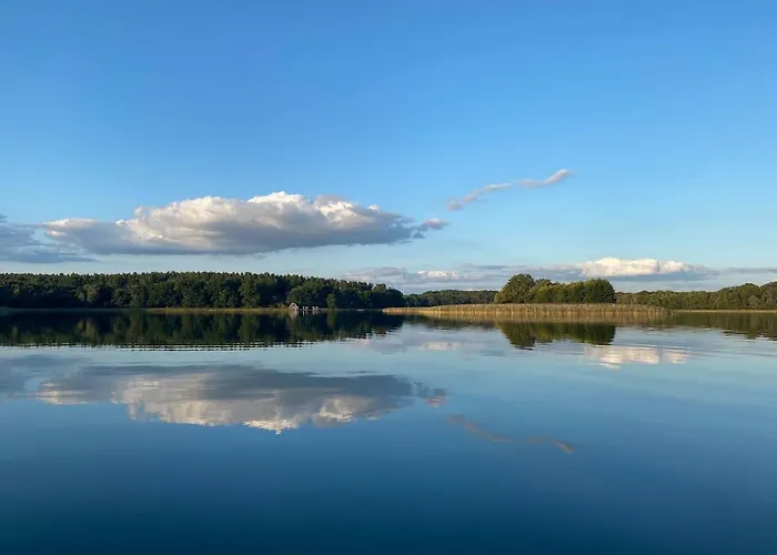 Luzin 2-5 Pers - Luxus, Steg, Boot Apartment